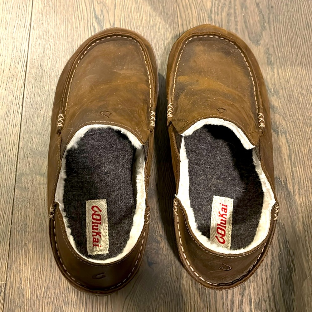 SOLD Like New Olukai Moloa Slipper Brown leather w fur lining Size US10 EU43